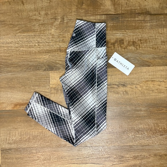 NWT ATHLETA Salutation Stash Tight